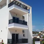 Hotel Zeka 3*