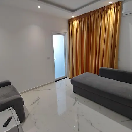 Zeka Hotel Ksamil