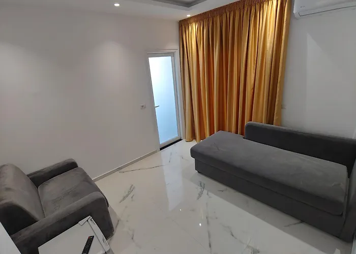 Zeka Hotel 3*