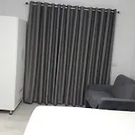 Zeka クサミル
