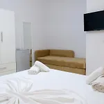 Zeka Hotel 3*
