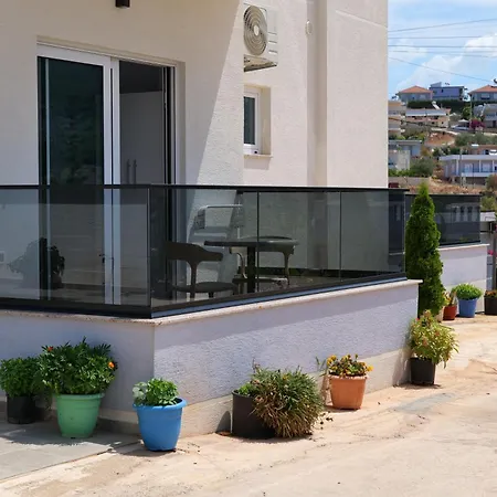 Zeka Hotel Ksamil