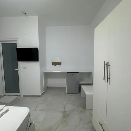Zeka Hotel Ksamil